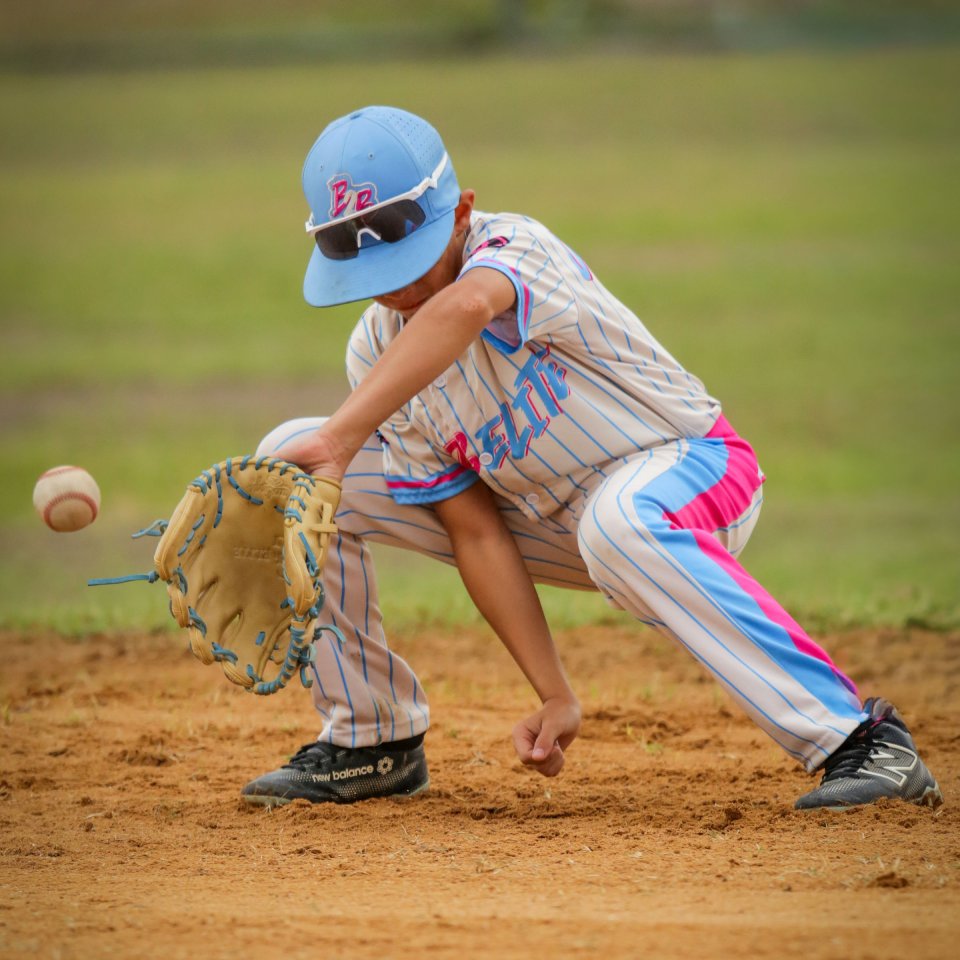 B2B Elite 13U catcher in action