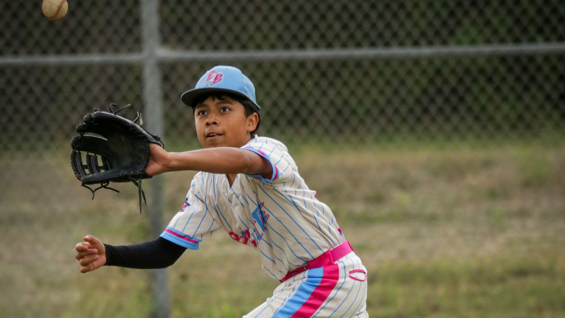 B2B Elite 13U catcher in action